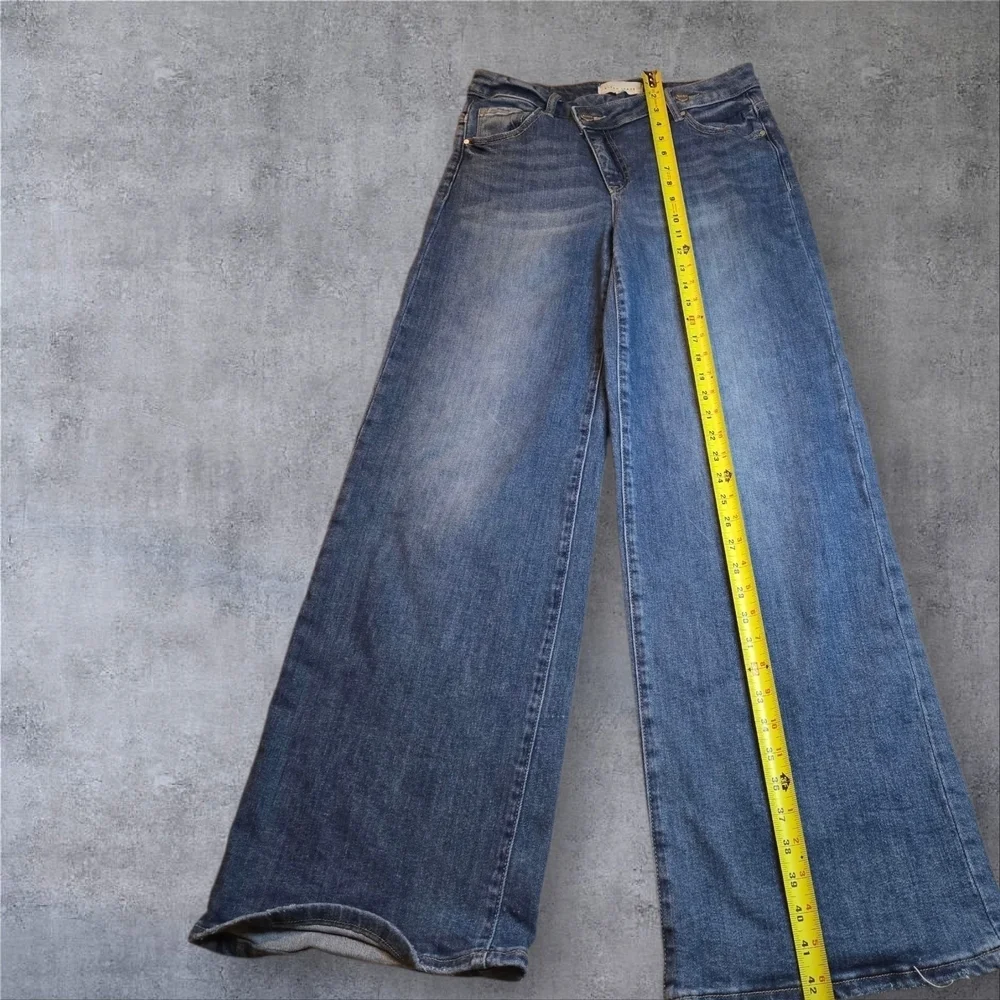 Risen Jeans step out
